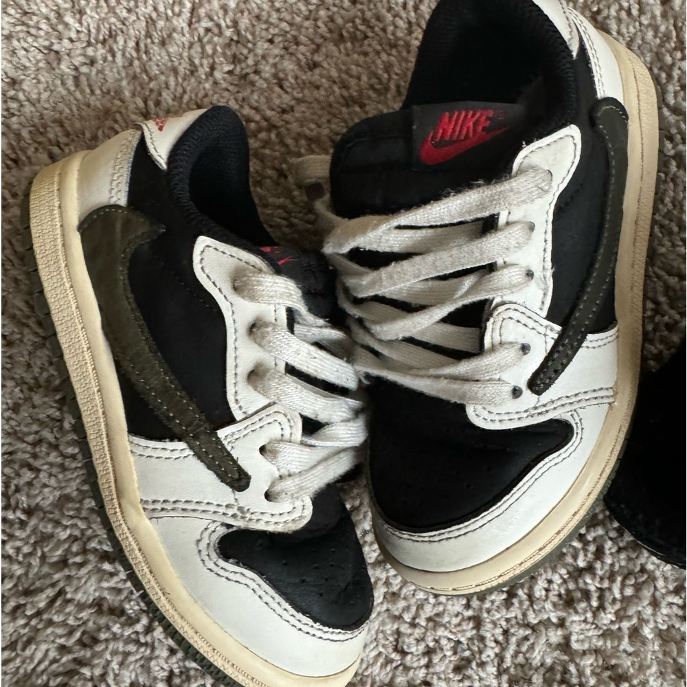 Toddler travis scott nikes